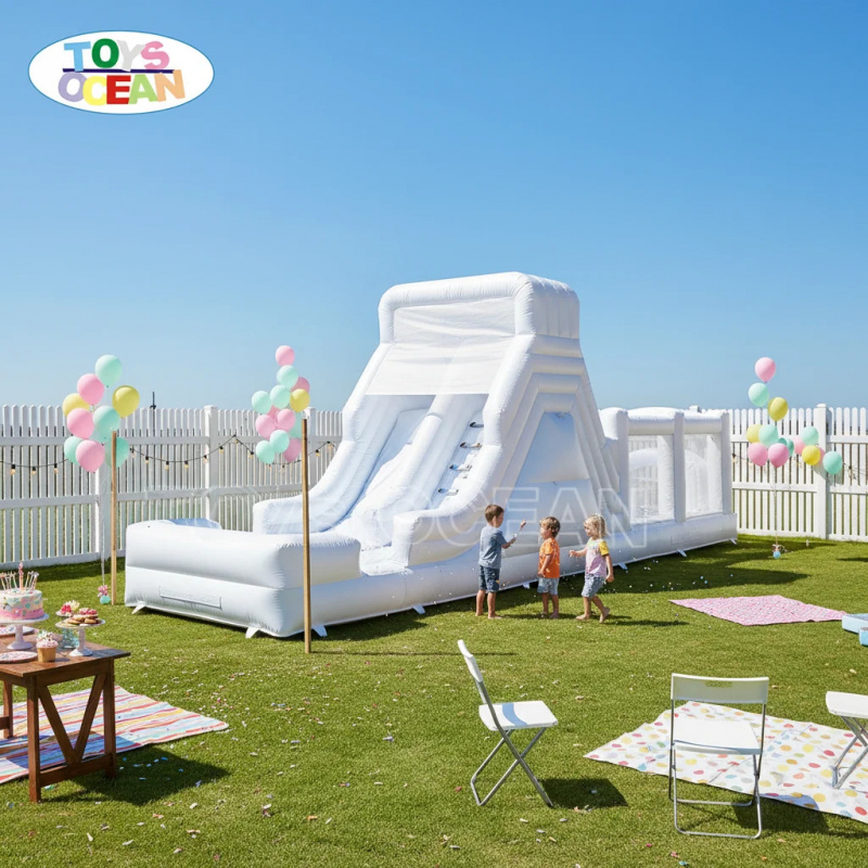 Water Slide Inflatable - สไลเดอร์น้ำเป่าลมสีขาวพร้อมสไลเดอร์ยาวแบบมินิมอลสำหรับงานปาร์ตี้